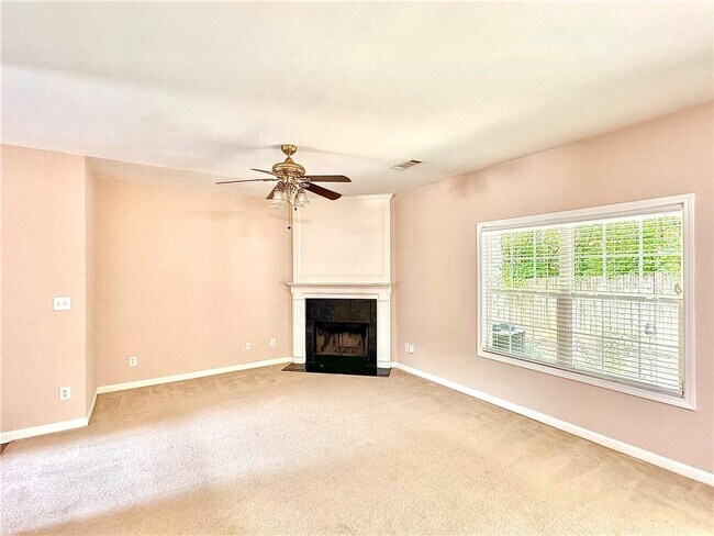 370 Creek Manor Way