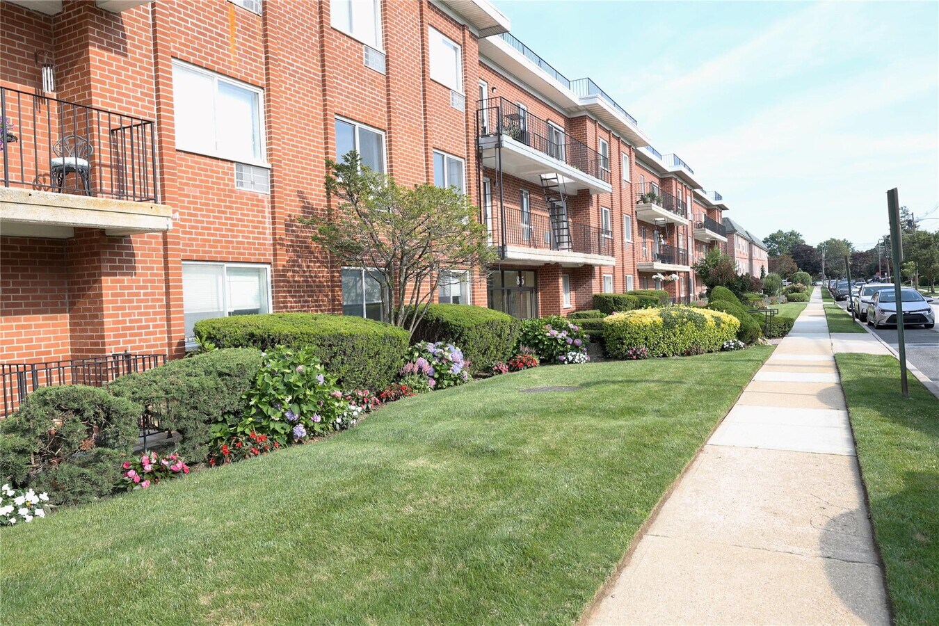 Photo - 85 S Centre Ave Unidad A10 Rental