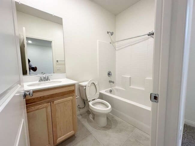 Photo - Beautiful and well-maintained home