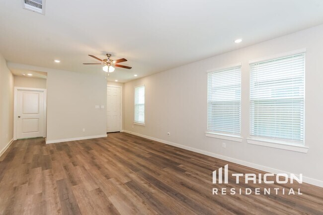 Photo - 8113 Brookhaven Dr