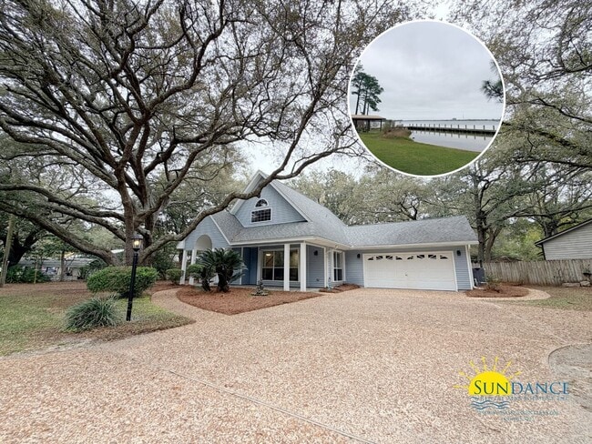 Building Photo - 3 Bedroom Home in sought-after Poquito Bayou with Boat Ramp Access!