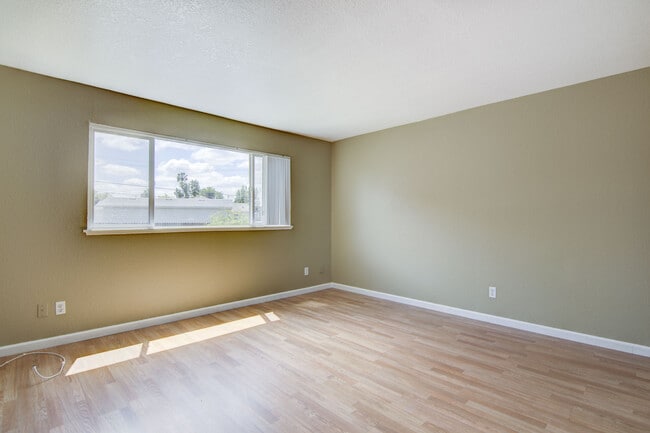 Photo - Wind Creek Apartments