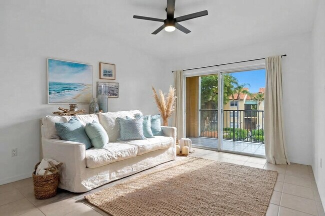 135 Yacht Club Way Unit 305