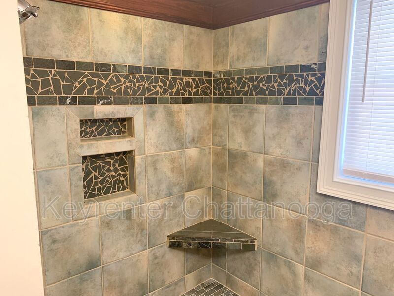Photo - 115 Larchmont Ave House