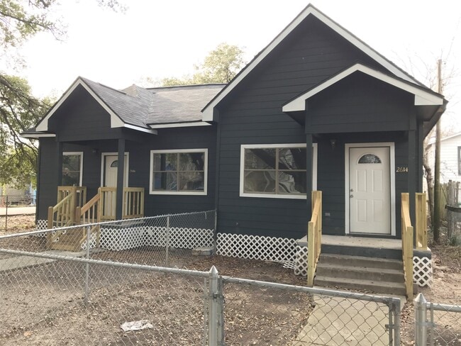 Photo - 2614 Delano St
