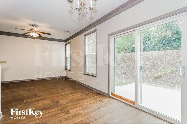 Photo - 971 Treymont Way SW