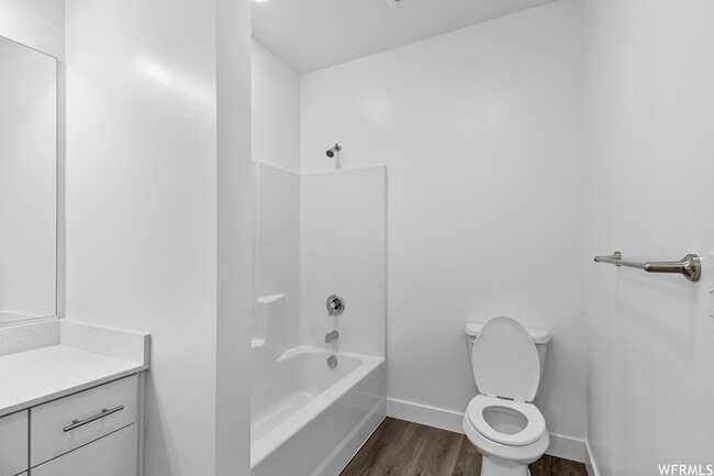 Photo - 473 W 40 S Townhome