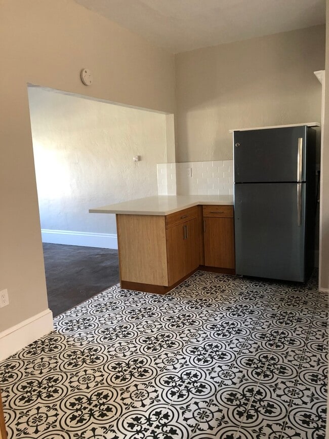 Photo - 4198-4198 Piedmont Ave Unit 4190 #1