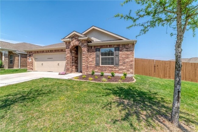 Photo - 2100 Littleton Dr
