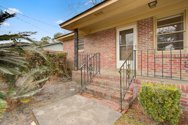 Photo - 408 Cleveland St