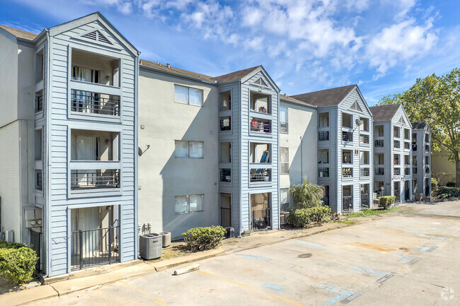 Building Photo - 7979 Westheimer Apartments