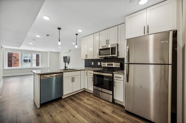 Building Photo - 1804 W Berks St Unit B