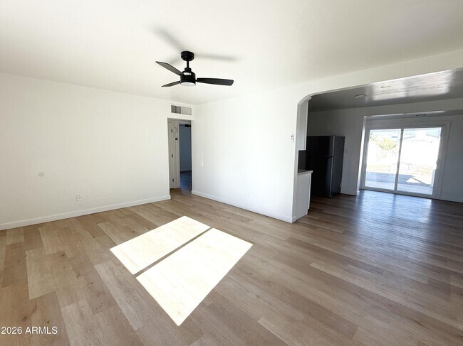 Photo - 3244 E Harvard St