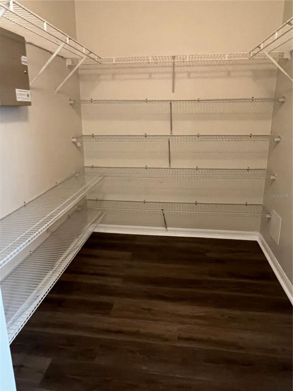 Photo - 1401 Lyonshire Dr