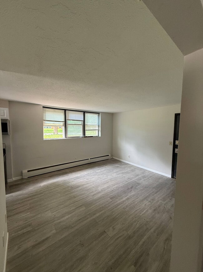 Tilahun Property - 4 Unit - Tilahun Property - 4 Condo Unit Unit 1