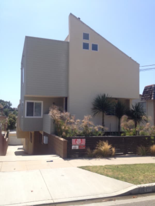 Photo - 221 N Juanita Ave Apartment