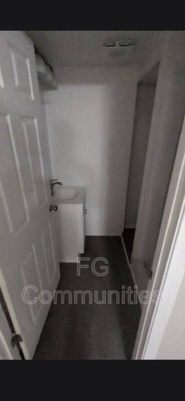 Photo - 1904 N William St