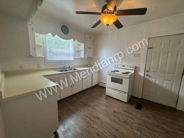 Photo - 457 Nussbaum Ave