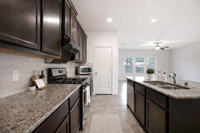 Photo - 166 Meadow Grove Dr