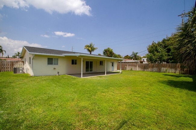 Photo - 214 SW 3rd St