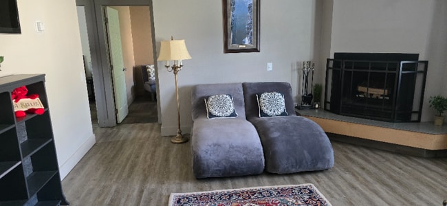 Photo - 1208 Denali St