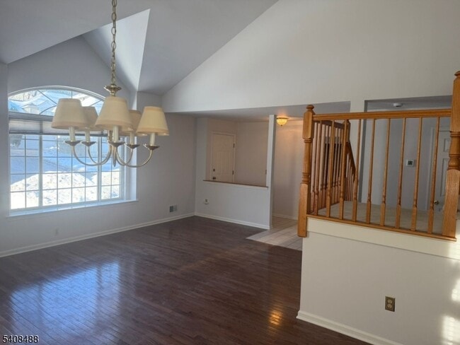 Photo - 14 Schindler Ct