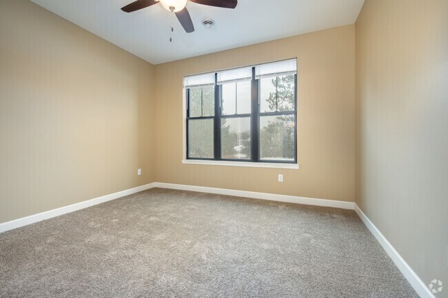 3BR, 2BA - 1550SF
