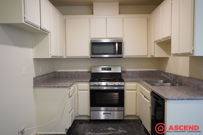 Photo - 222 Harding Ave. Unidad B
