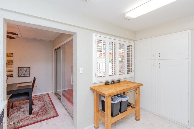 Photo - 4201 E Camelback Rd Unit 51