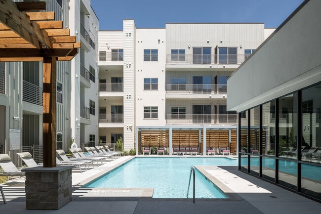 Photo - Hawthorne House