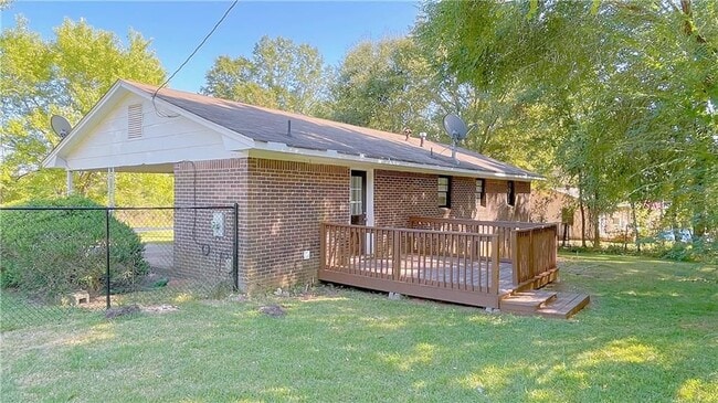 Photo - 122 Barnesville Rd