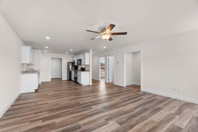 Photo - Highland Point Dr 868/870 Unit 868