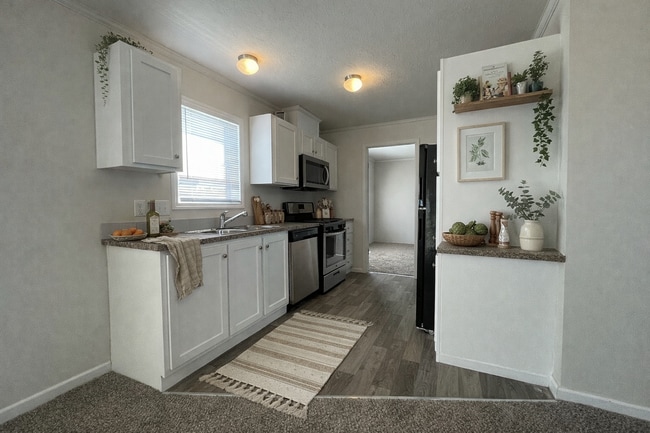 Building Photo - 38044 Johannes Dr