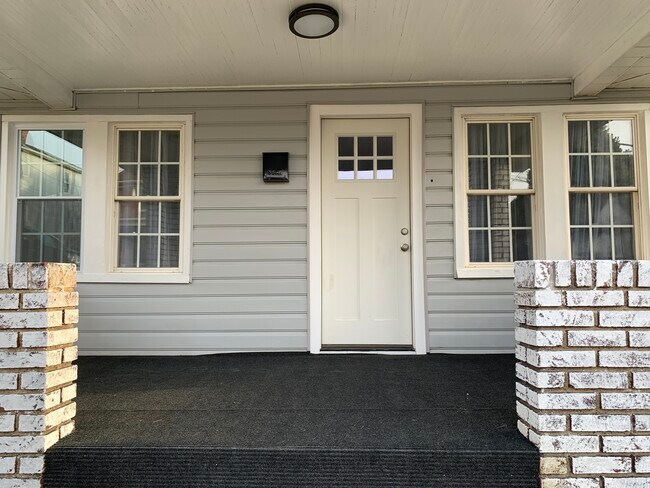 Photo - 526 Holmes Ave