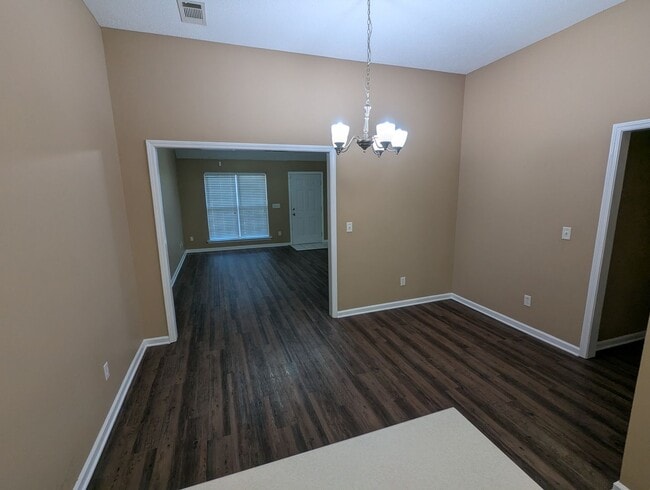 Photo - Nice 2 bedroom 2 Bath Villa Available NOW