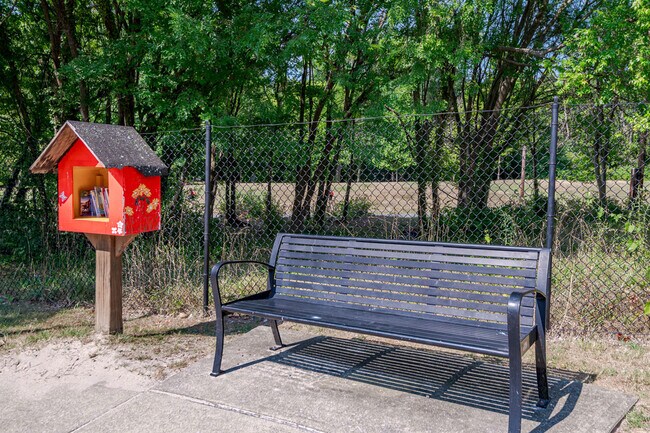 Photo - Buchanan Gardens Apartments