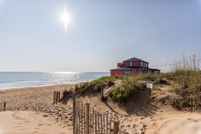 3942 N Virginia Dare Trail