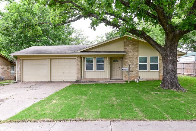 Photo - 1404 Williamsburg Rd