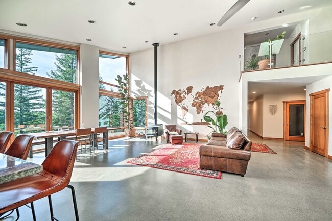 Photo - 5bd/3.5ba Monroe Home