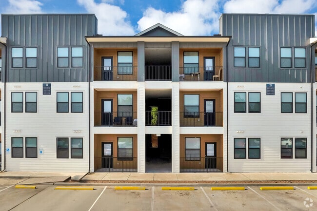 Alternar - The Aurea