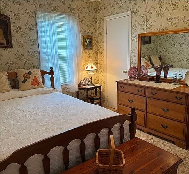 Photo - 308 Wyoming Rd