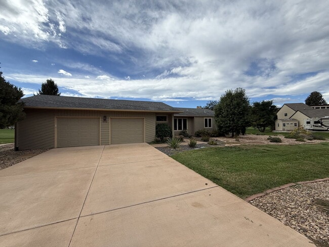 Building Photo - 1713 Richards Lake Rd Rental