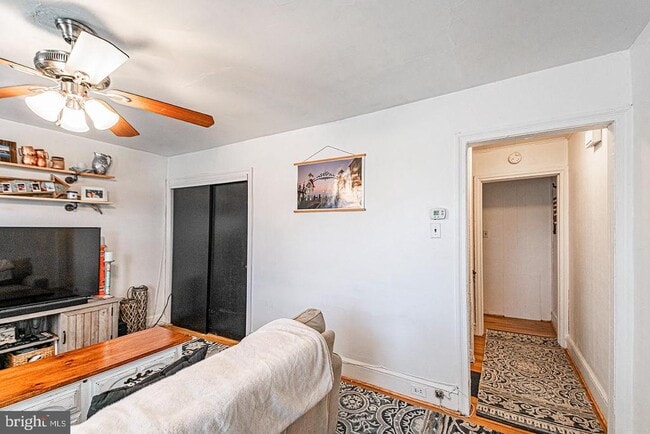 Photo - 330 W 3rd Ave Unit 2