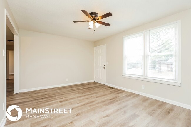 Photo - 410 Watts Dr