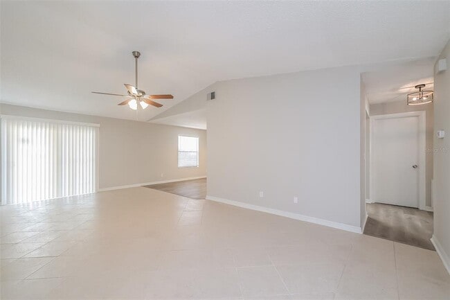 Photo - 403 Allspice Ct