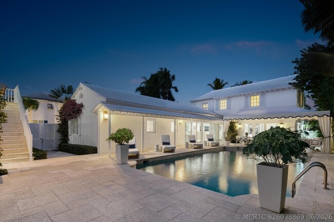 Building Photo - 7103 S Flagler Dr