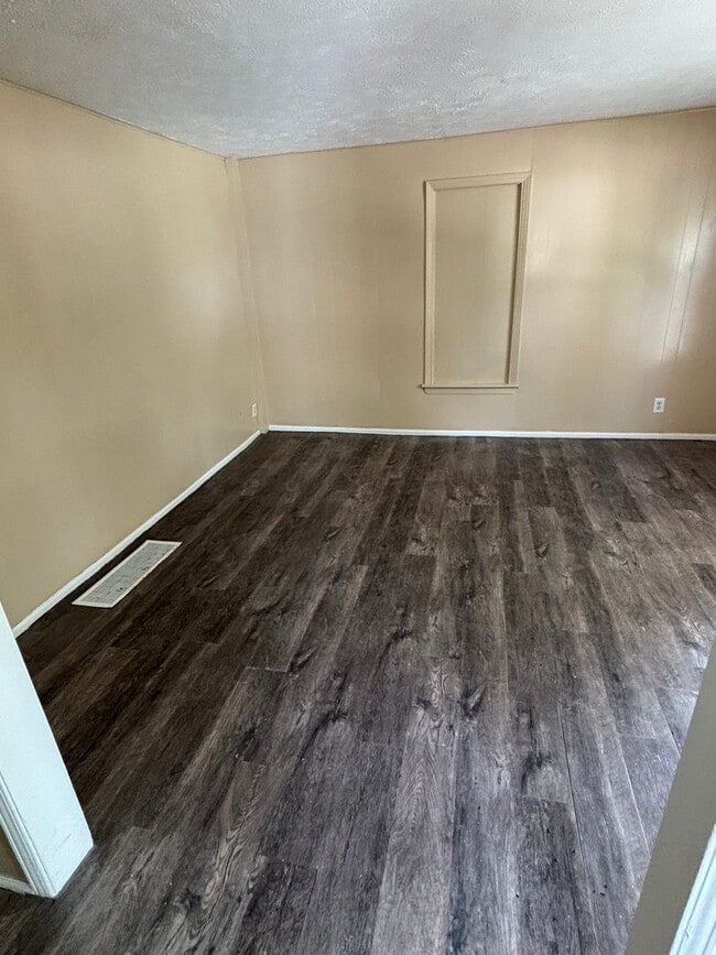 Photo - section 8 welcome, 4 bedroom, 1 bathroom s...