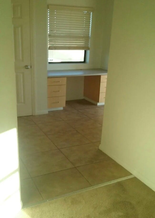 Photo - 3305 E Palmdale Blvd Unit 1
