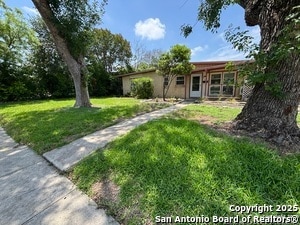 Photo - 318 Sprucewood Ln
