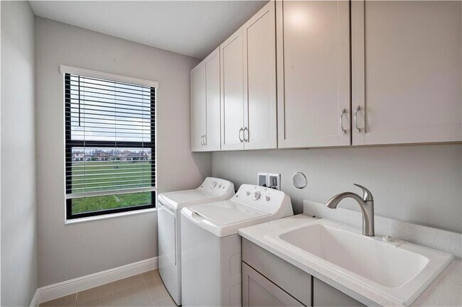 12135 E Baypoint Cir